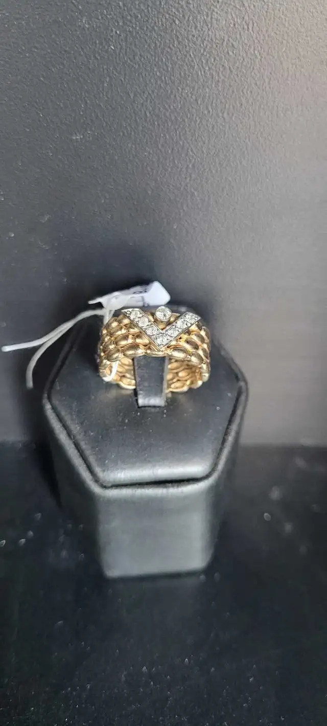SZ 8 14k Gold Bubble V ring (14061575)