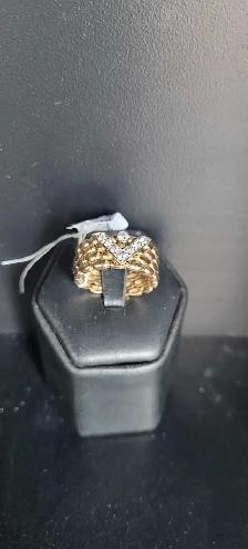 SZ 8 14k Gold Bubble V ring (14061575)