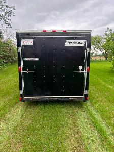 Black Enclosed Haulmark Trailer - Photo 3
