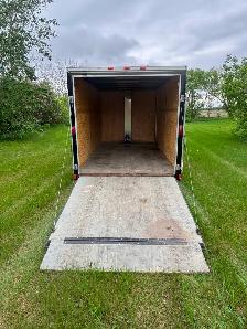 Black Enclosed Haulmark Trailer - Photo 5
