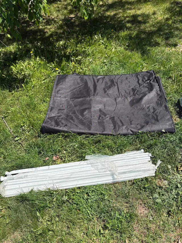 grow tent used I think but looks brand new