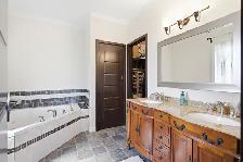 Stunning 5bdrm BNG w/ 40x24 heated shop sitting on 5 acres - Photo 6