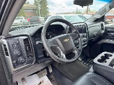 2017 Chevrolet Silverado 1500 4WD Z71 LTZ Crew Cab - Photo 12