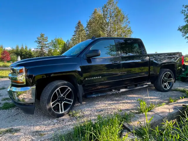 2017 Chevy Silverado 1500 LT 4X4