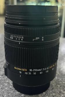 Sigma 18-300mm Macro Lens