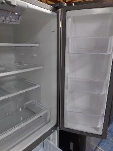 Whirlpool '30' Stainless Steel French Door Fridge on Sale‼️ - Photo 7