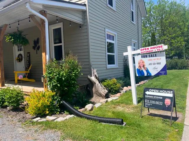 269 SIMMONS RD OPEN SAT 1-3 PM $519,900