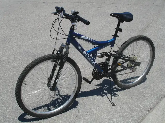 READY TO RIDE 26' COLUMBIA MAZENO 21 SPEED WITH DUAL SUSPENSION!
