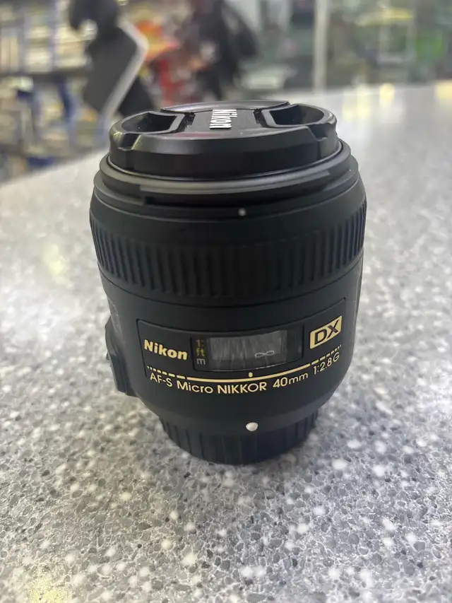 Nikon 40MM AF-S Nikkor Micro Lens DX 1:2.8G