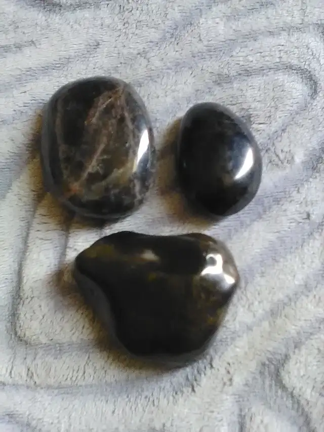 PIERRES - QUARTZ - CRISTAUX  wow bon prix