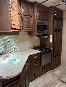 2017 Dutchmen Denali 280LBS - Photo 10