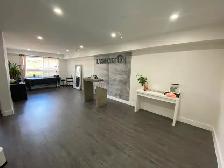 Prime Commercial Unit for Sublease in Mississauga – Lakeshore - Photo 2