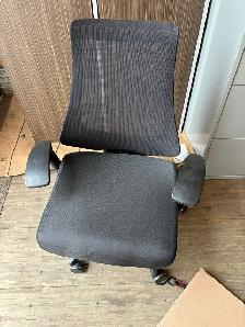 Global Spree Medium Back Synchro-Tilter with Mesh Back Chair! - Photo 3