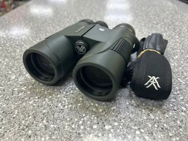 Vortex Dianmondback 10 x 42 Binoculars