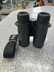 Vortex Dianmondback 10 x 42 Binoculars - Photo 2