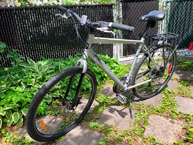 Evo Hybrid Bike