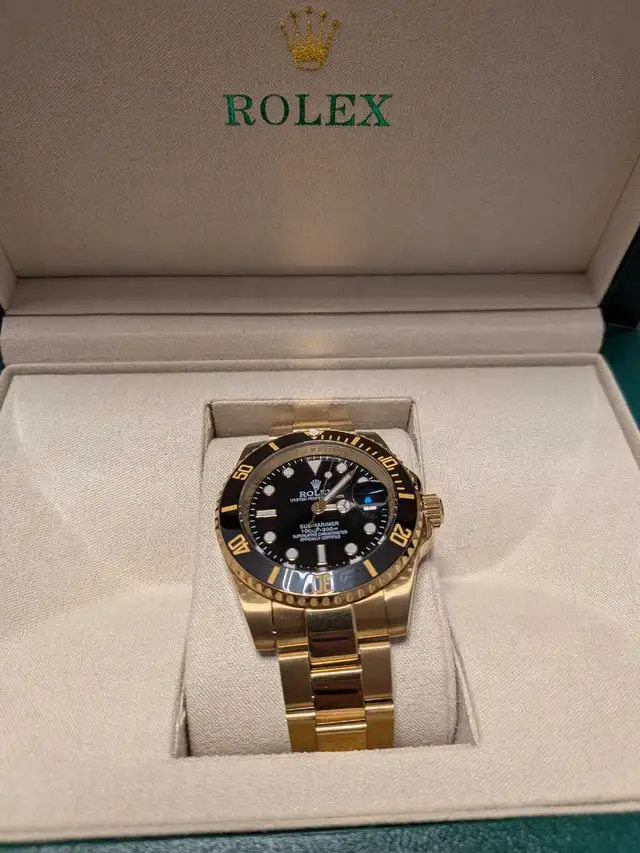 Gold Submariner Rolex