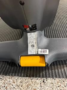 Excellent condition elliptical trainer - Photo 7