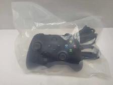 Xbox Series X System w/1 controller - Photo 4