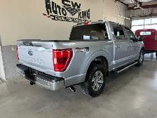 2022 Ford F 150 XLT-XTR / Crew / 4x4 / Local / 0 Accident - Photo 3