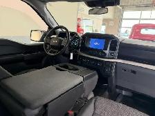 2022 Ford F 150 XLT-XTR / Crew / 4x4 / Local / 0 Accident - Photo 11