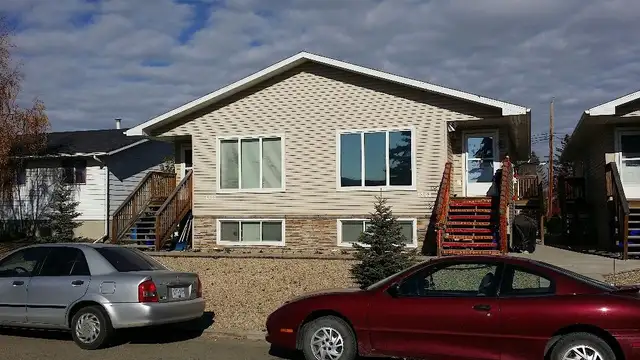 Fourplex in Olds