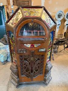 1942 Wurlitzer Victory Jukebox