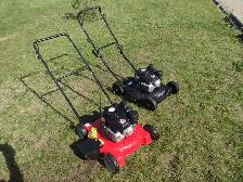 2 Tondeuse YARD MACHINES 132cc 20'' de coupe comme neuve