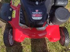 2 Tondeuse YARD MACHINES 132cc 20'' de coupe comme neuve - Photo 2