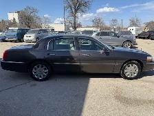 2005 Lincoln town car LIMITED safetied - Photo 4