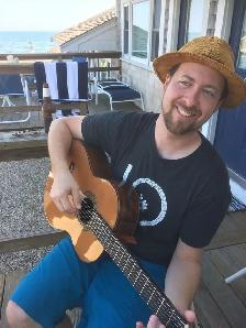 Classical Guitar Lessons - Photo 3