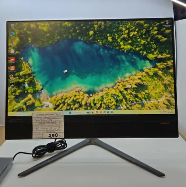 All-In-One Lenovo IdeaCentre AIO 510-24ASR 24 po 16Go SSD 256Go