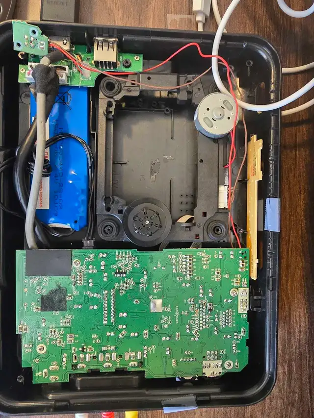 Portable DVD player