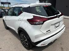 2021 NISSAN KICKS SV - HEATED SEATS - PARKING DISTANCE CONTROL - Photo 3
