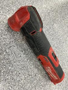 Milwaukee 2526 M12 Multi Tool - Photo 2