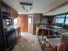 2011 Lance Lance Travel Trailers 1685 - Photo 13
