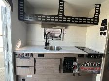 2026 Lance Squire Truck Campers SQ805 - Photo 8