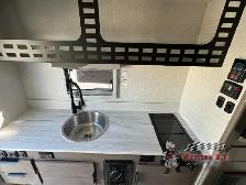 2026 Lance Squire Truck Campers SQ805 - Photo 9