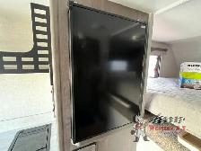 2026 Lance Squire Truck Campers SQ805 - Photo 12