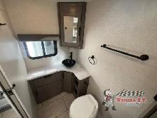 2025 Lance Squire SQ26 - Photo 20