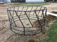 iso bale feeder