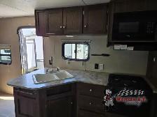 2017 Dutchmen RV Coleman Lantern Series 263BH - Photo 15