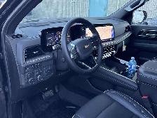 2025 Chevrolet Tahoe - FULLY LOADED, CLEAN CARFAX - Photo 6