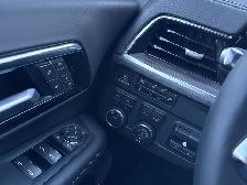 2025 Chevrolet Tahoe - FULLY LOADED, CLEAN CARFAX - Photo 7