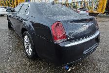 This Sedan/Saloon powered by a Gasoline engine featuring AWD/All - Photo 4