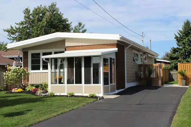 2 Bed, 1 Bath Basement Unit — All-Inclusive! — Private Backyard