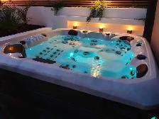 SATURN HOT TUB FOR SALE - Photo 2