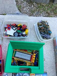 Lego KNEX and army soldiers - Photo 3