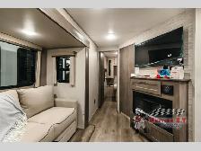 2026 Coachmen RV Catalina Legacy Edition 293TQBSCK - Photo 13