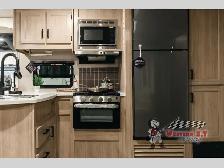 2026 Coachmen RV Catalina Legacy Edition 293TQBSCK - Photo 14